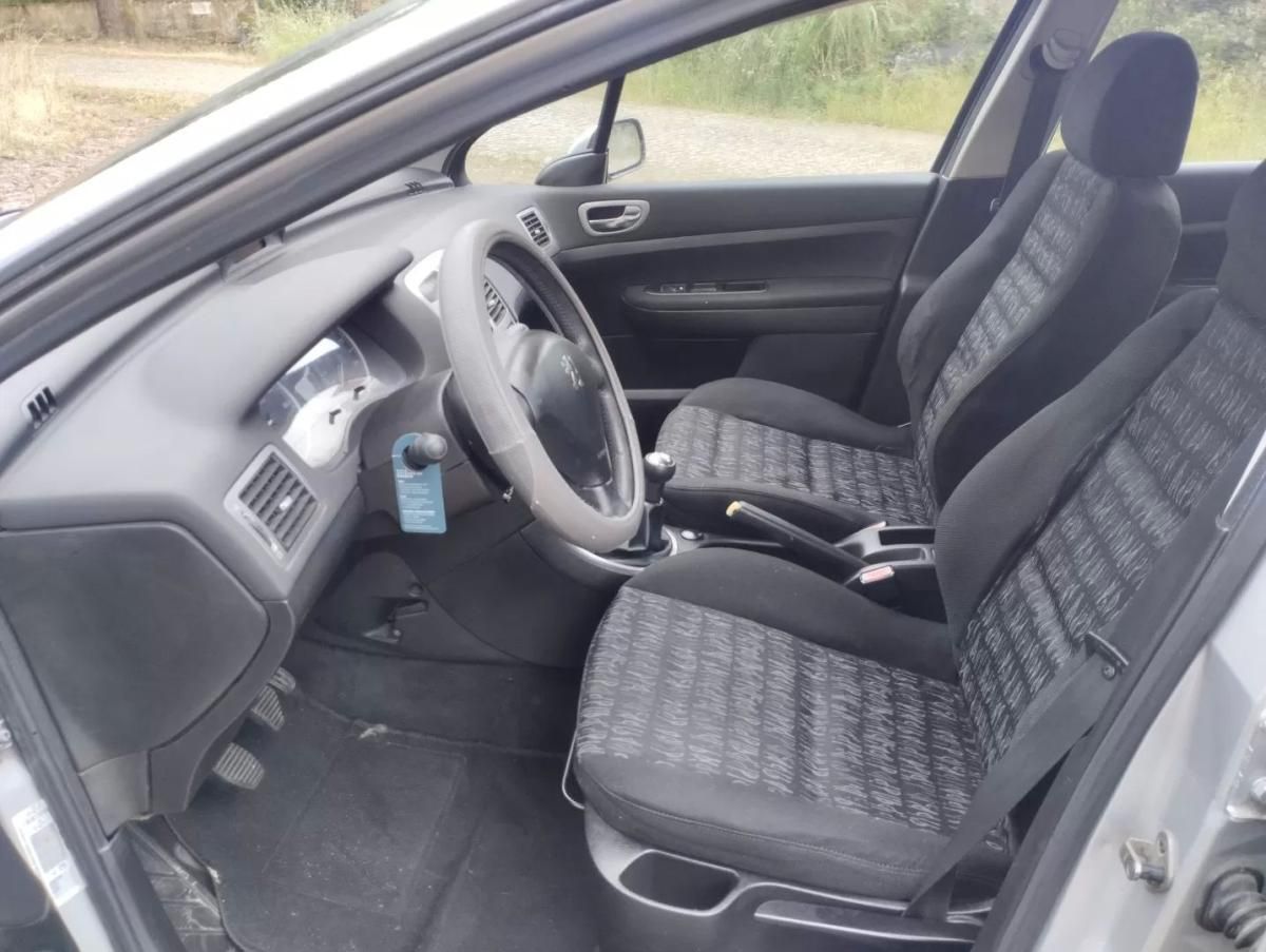 peugeot-307-2002-gasolina-1360cc