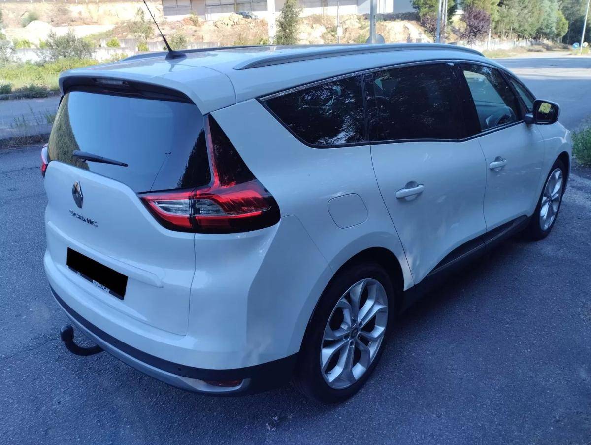 renault-grand-scenic-2017-diesel-1598cc