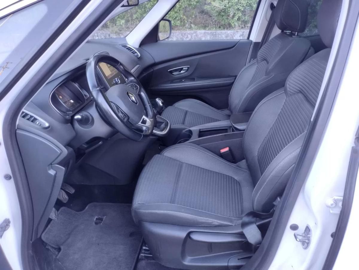 renault-grand-scenic-2017-diesel-1598cc