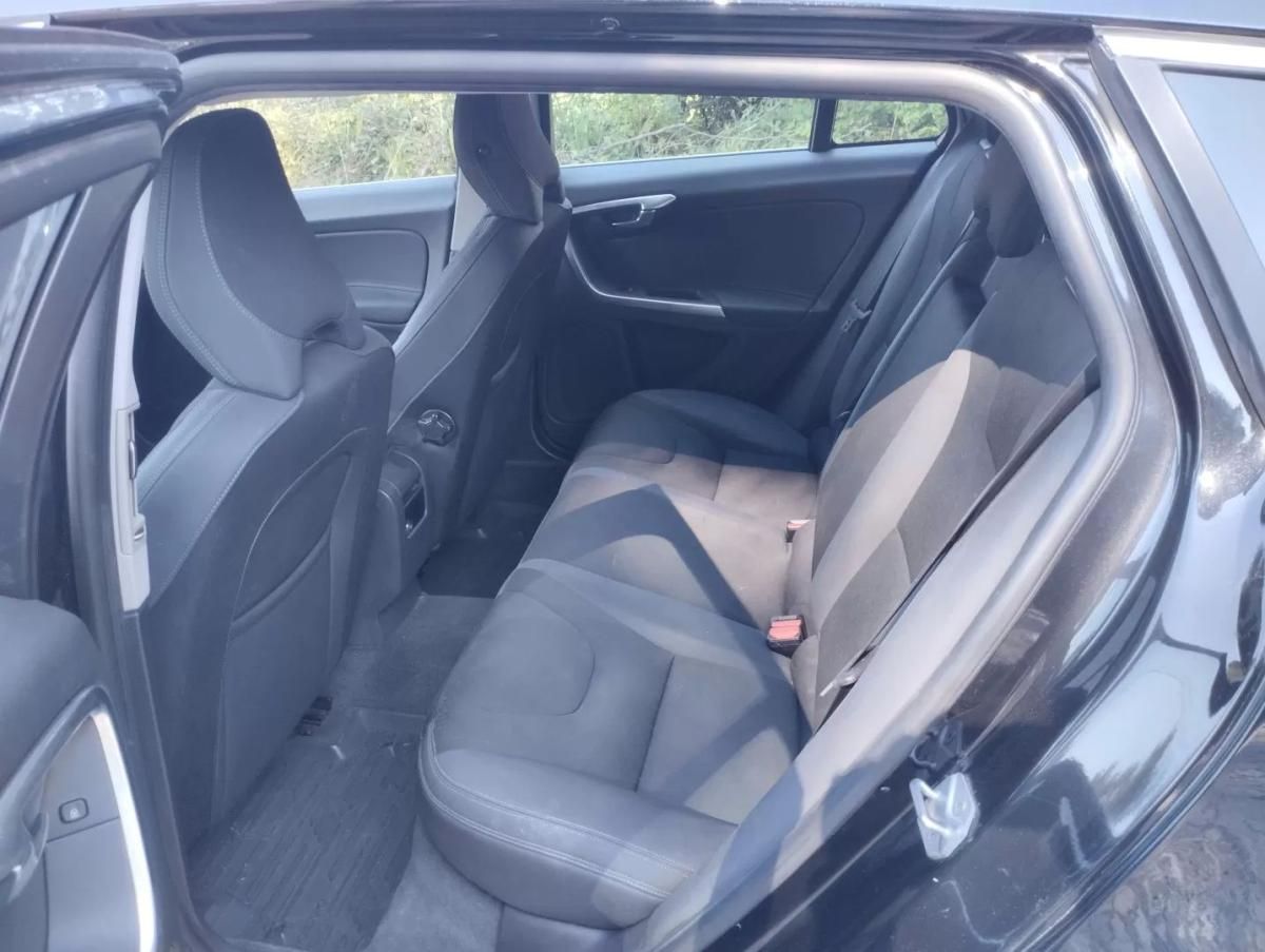 volvo-v60-2014-diesel-1969cc