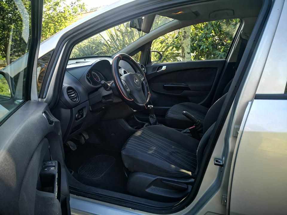 opel-corsa-2010-diesel-1248cc