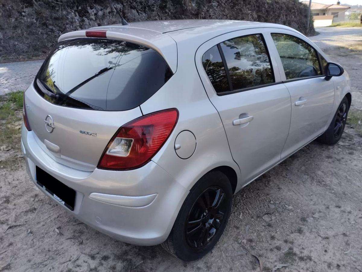 opel-corsa-2010-diesel-1248cc