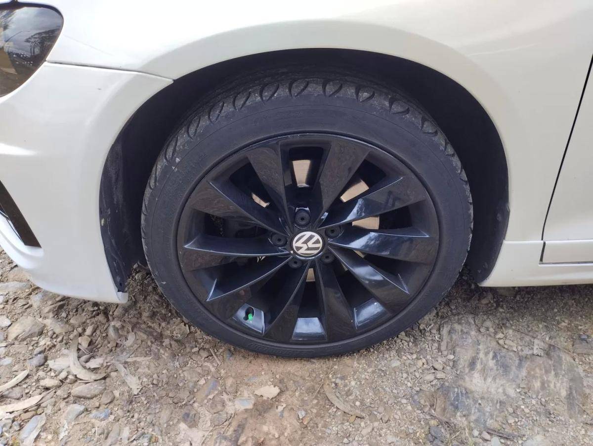 volkswagen-scirocco-2011-gasolina-1390cc