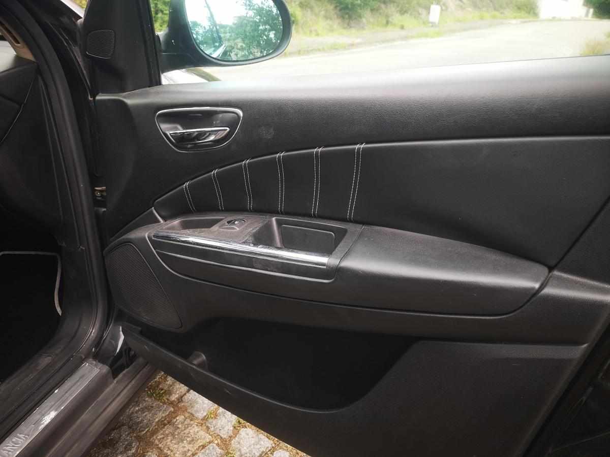 lancia-delta-2008-diesel-1598cc