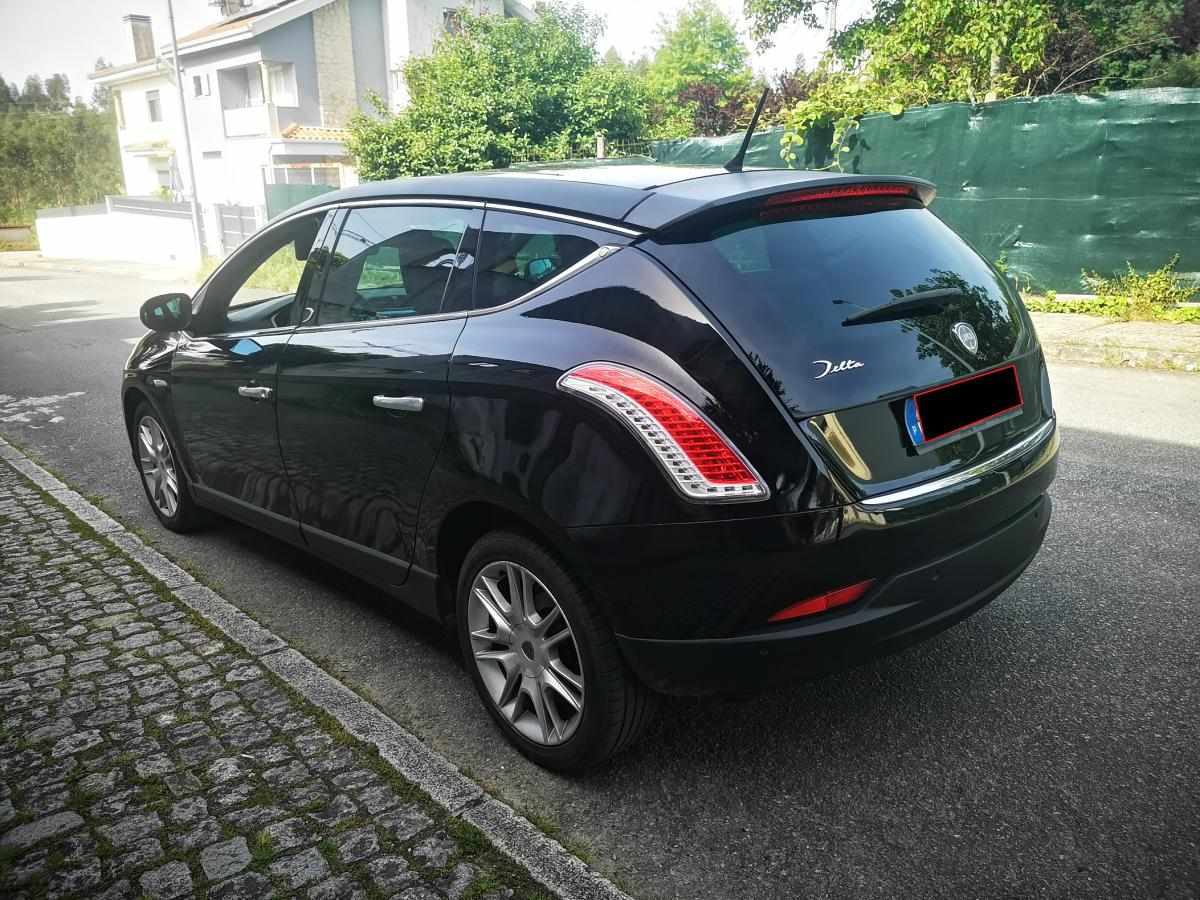 lancia-delta-2008-diesel-1598cc