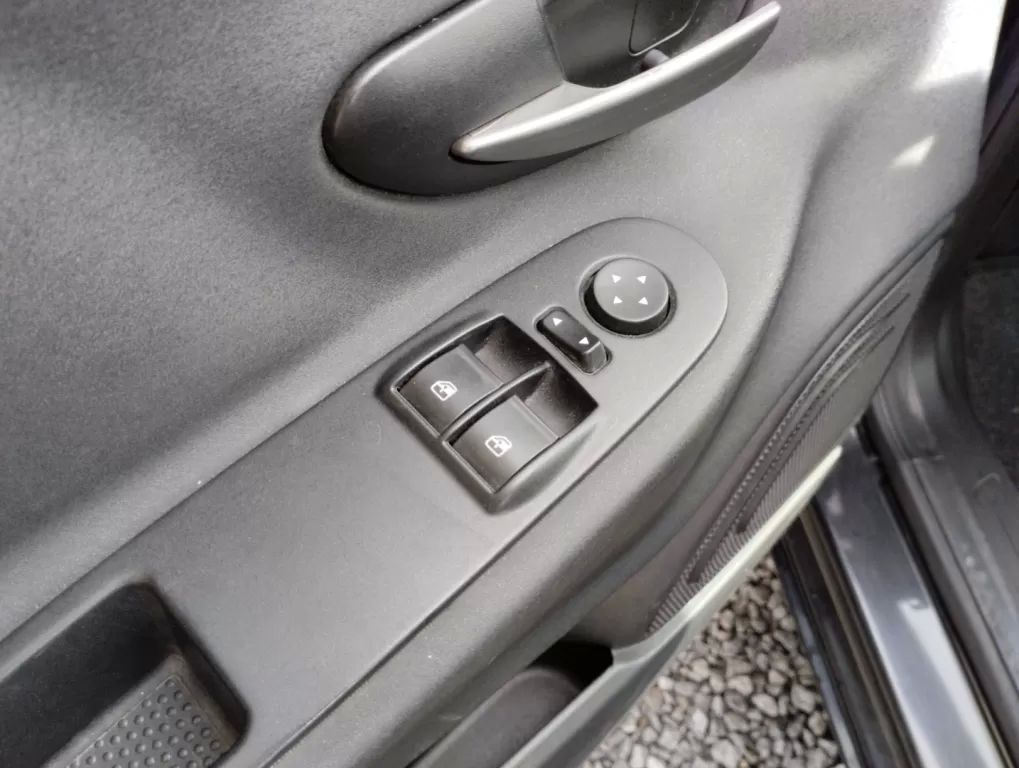 lancia-ypsilon-2014-gasolina-1242cc