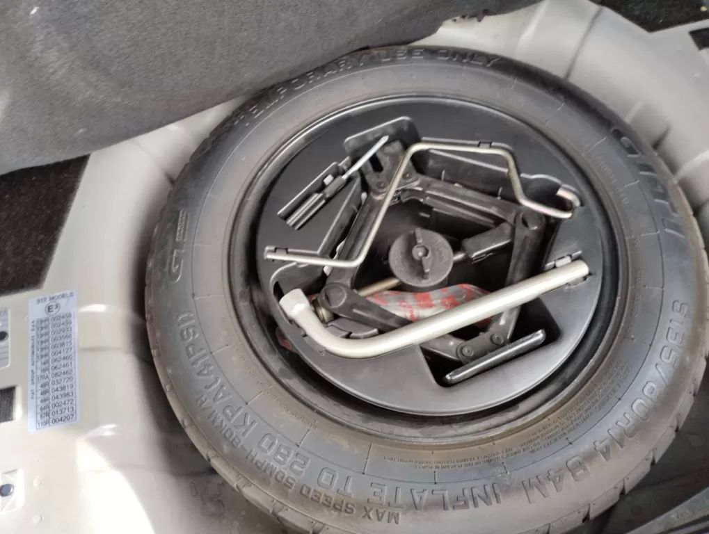 lancia-ypsilon-2014-gasolina-1242cc