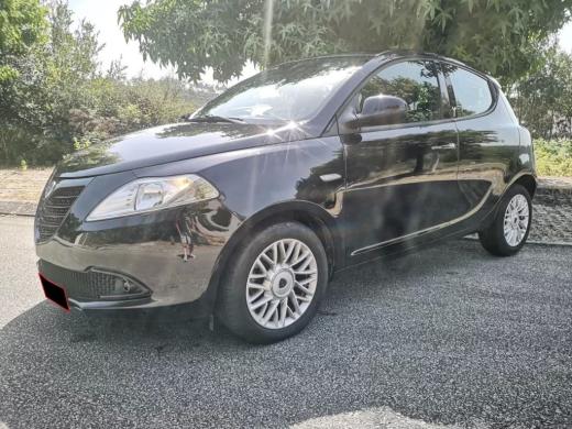 lancia-ypsilon-2014-gasolina-1242cc