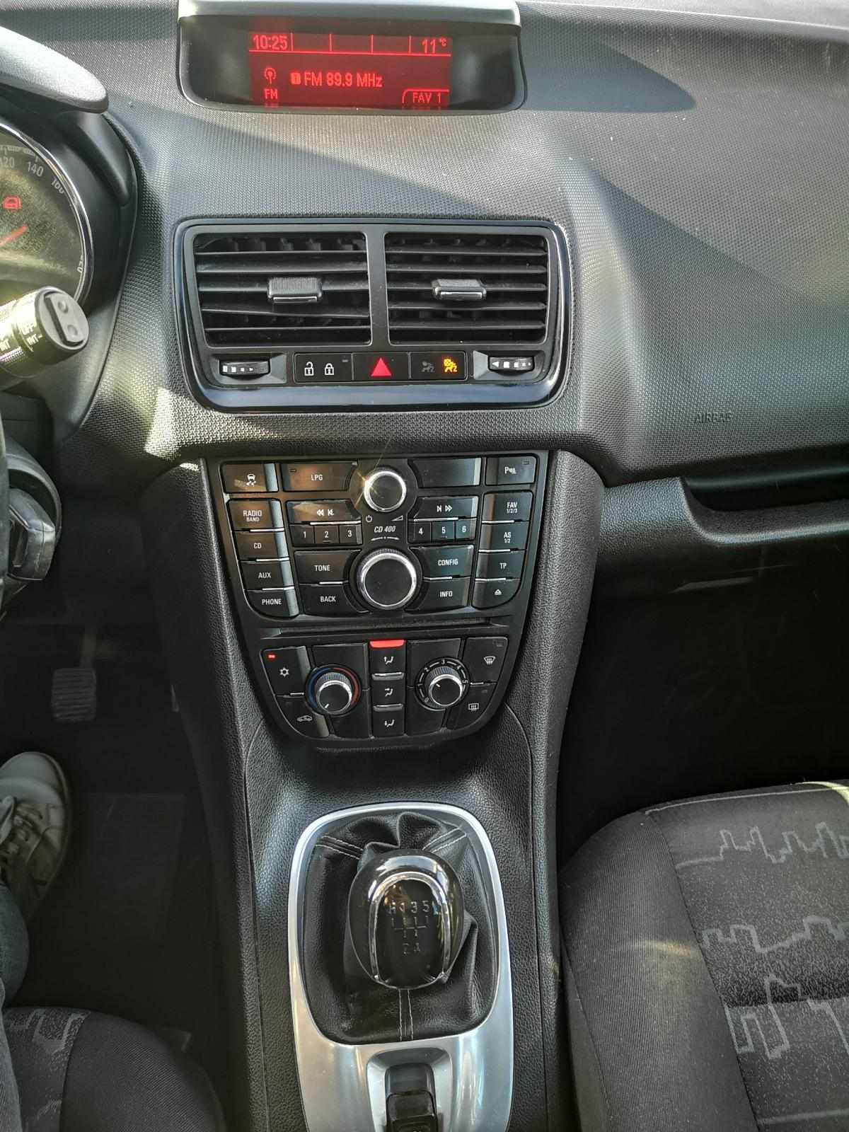 opel-meriva-2015-gpl-1364cc