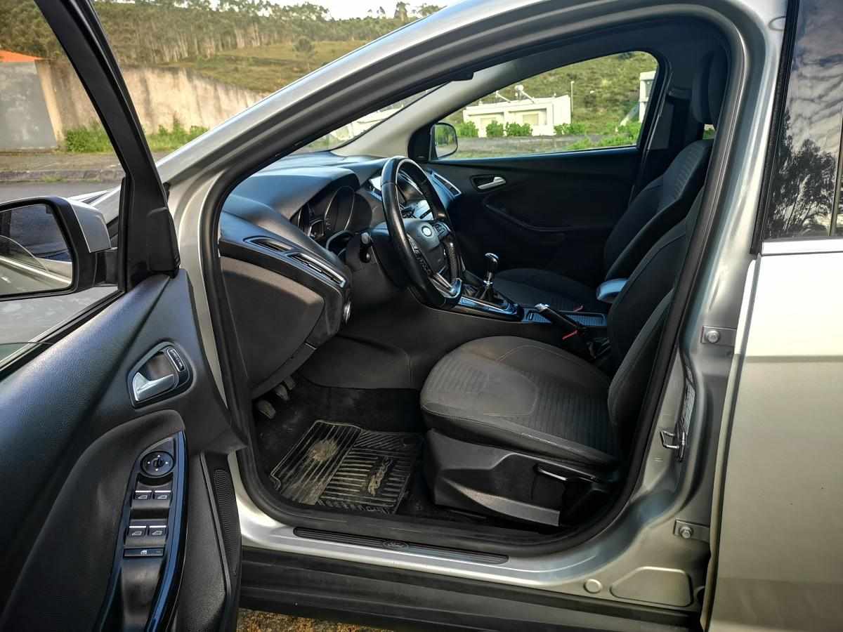 ford-focus-2018-gasolina-998cc