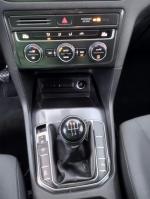 volkswagen-golf-2019-diesel-1598cc