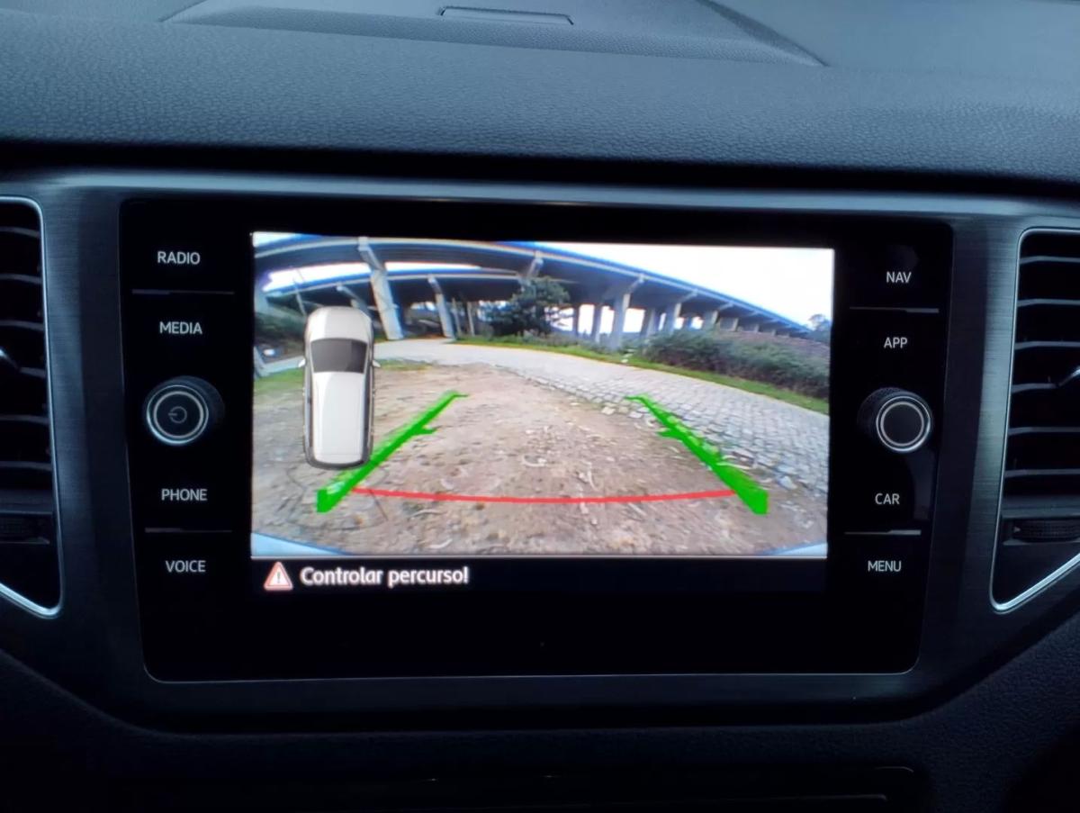 volkswagen-golf-2019-diesel-1598cc