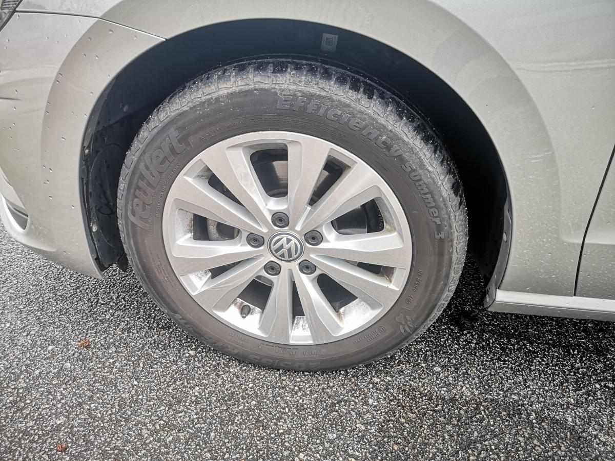 volkswagen-golf-2019-diesel-1598cc