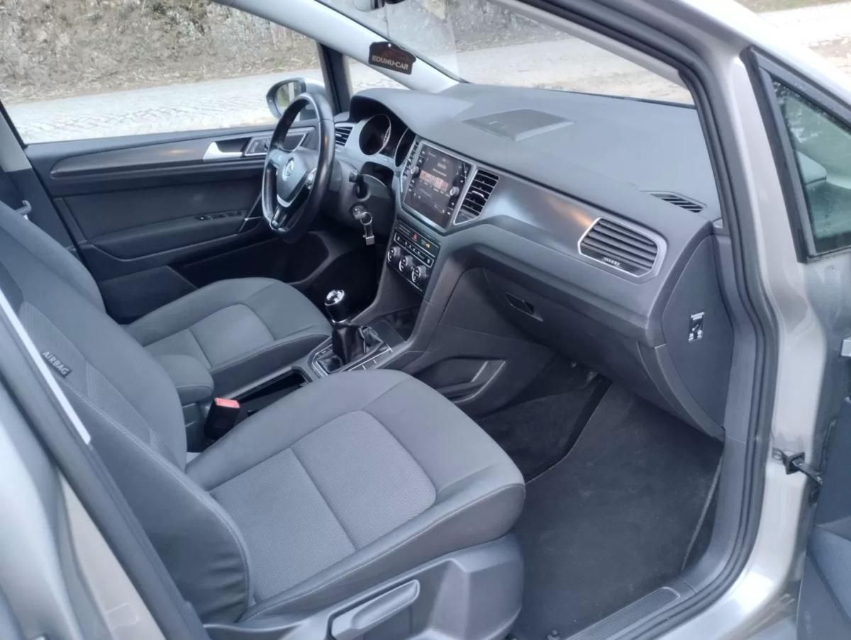 volkswagen-golf-2019-diesel-1598cc