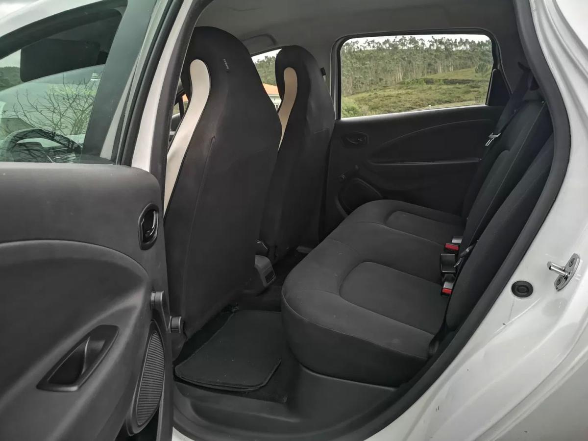 renault-zoe-2020-eletrico-200cc