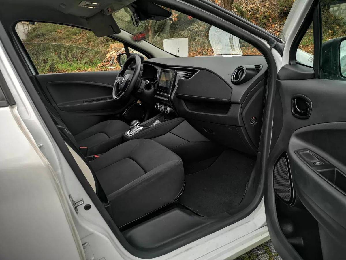renault-zoe-2020-eletrico-200cc