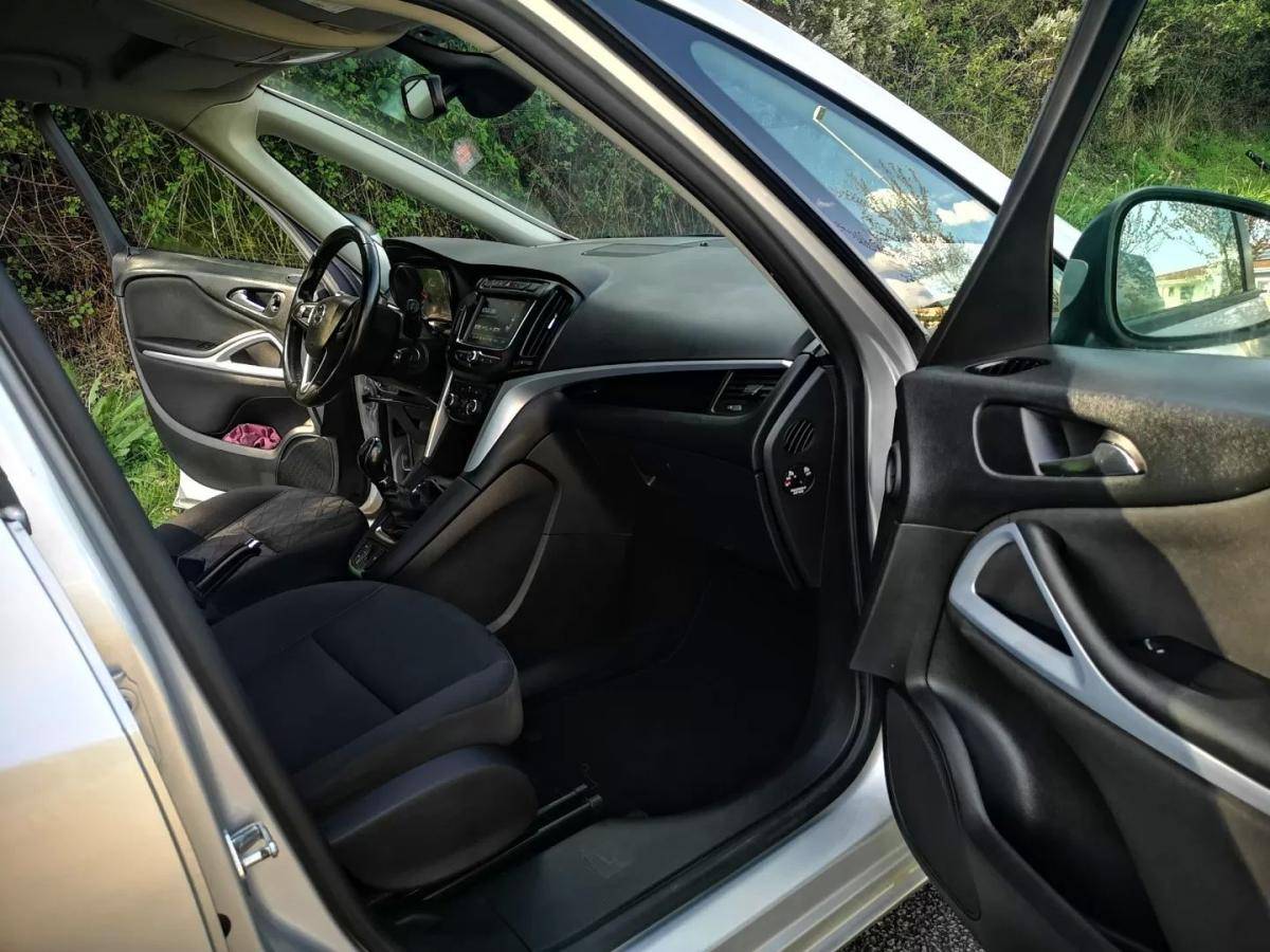 opel-zafira-2019-diesel-1598cc