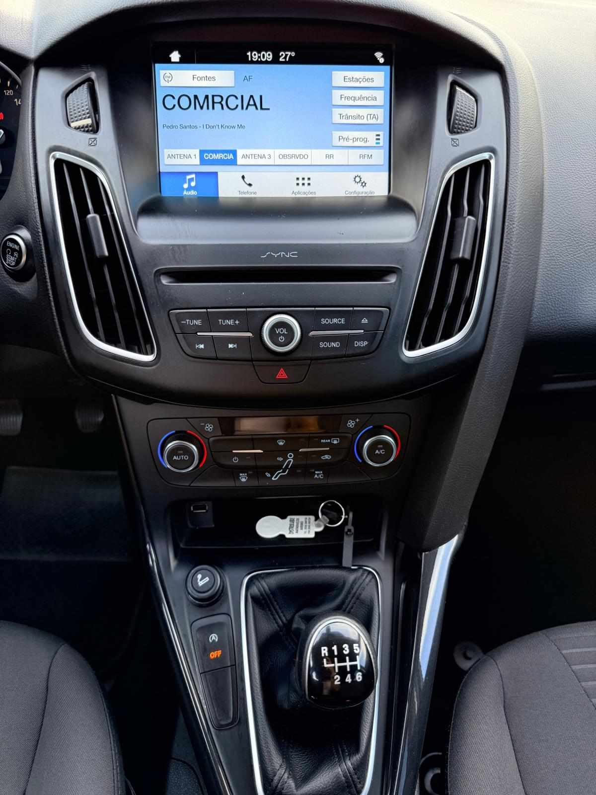 ford-focus-2017-gasolina-998cc