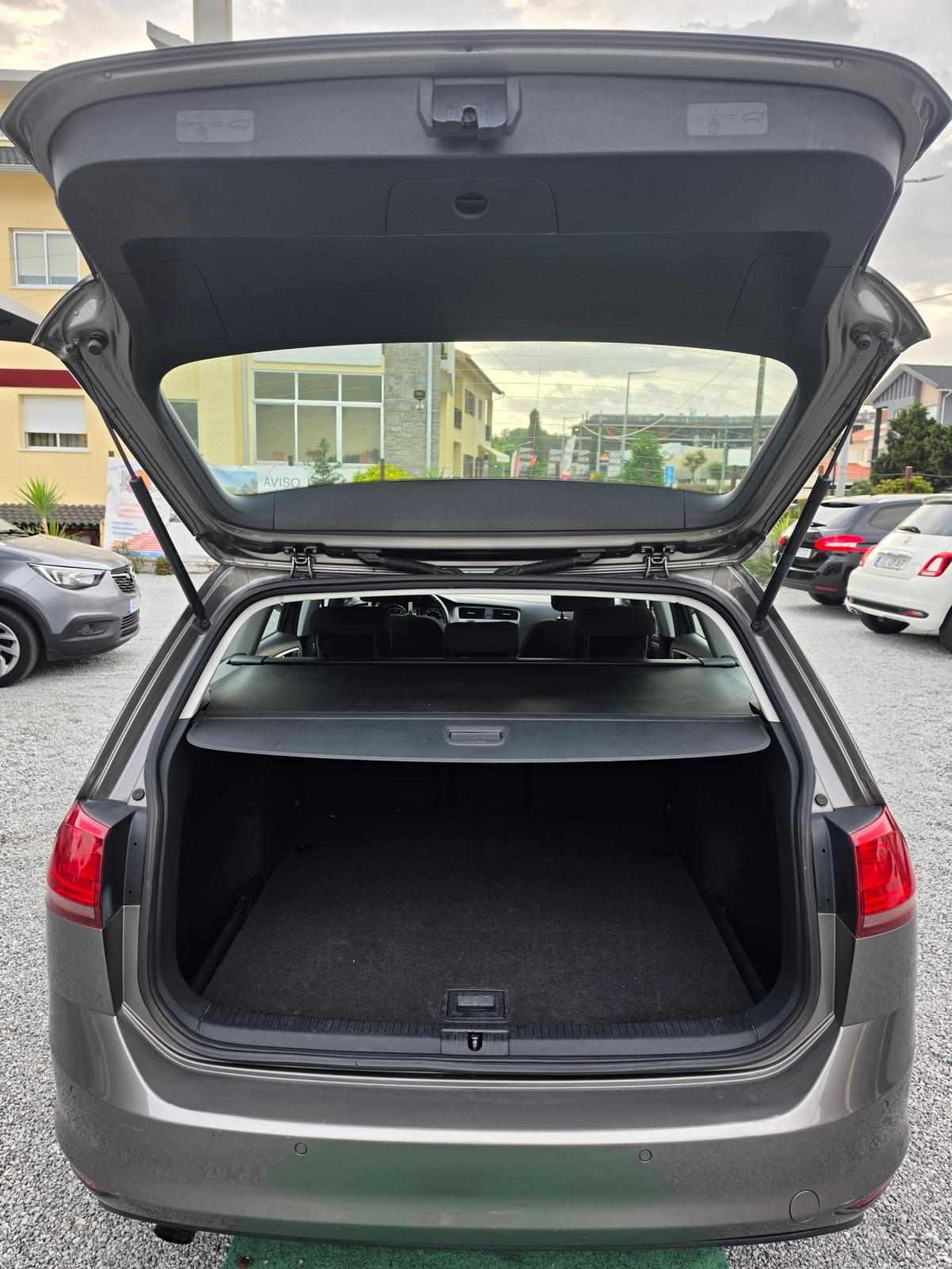 volkswagen-golf-variant-2014-diesel-1598cc