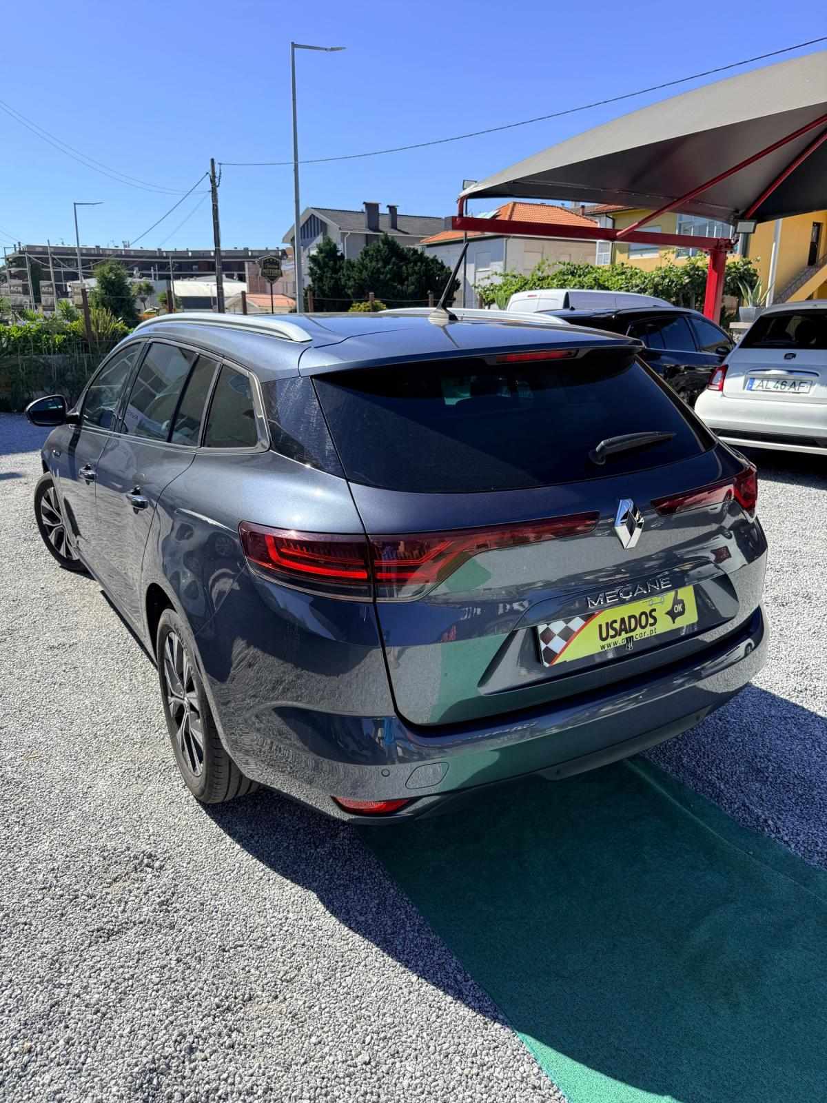 renault-megane-sport-tourer-2022-diesel-1461cc