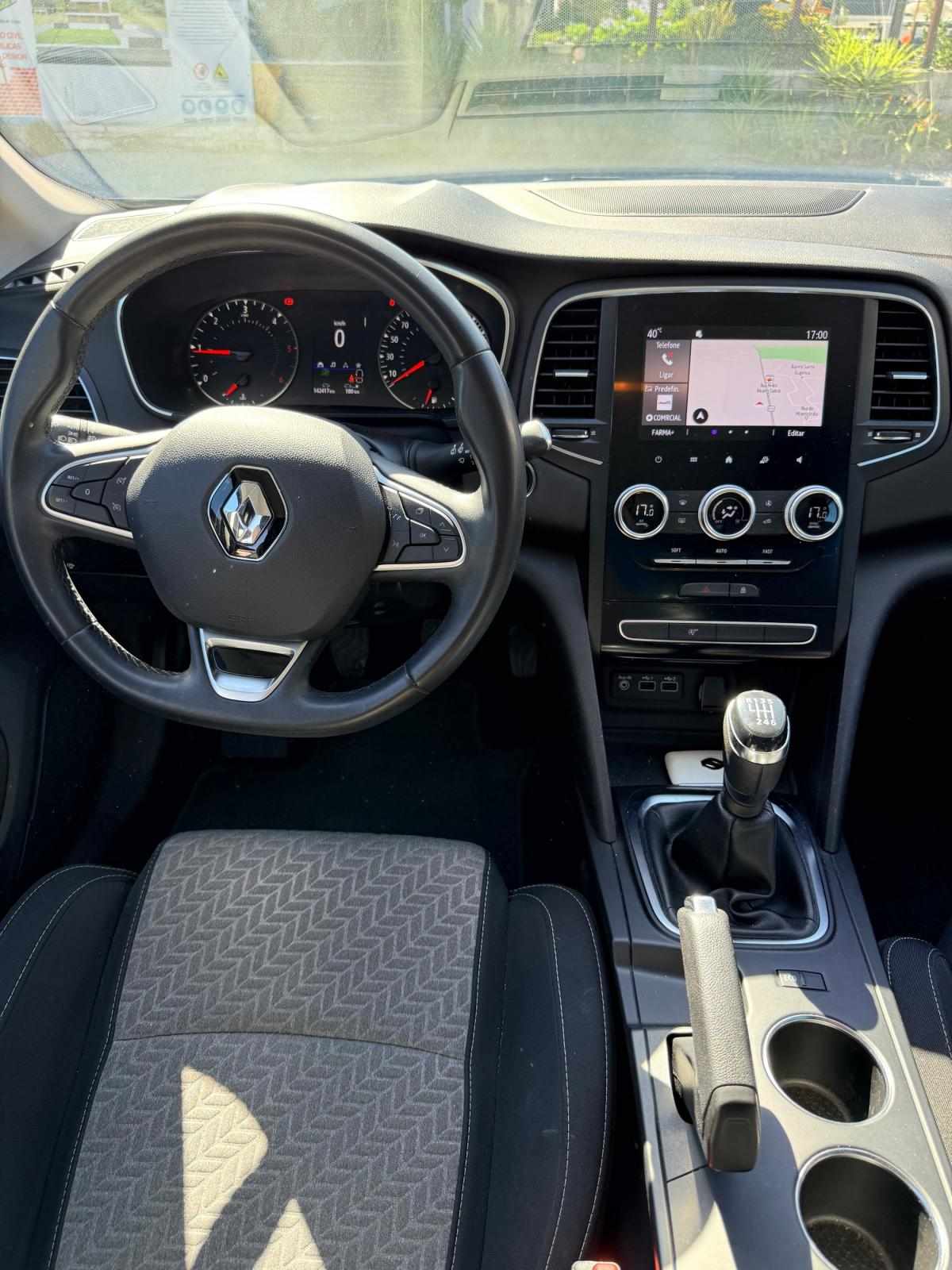 renault-megane-sport-tourer-2022-diesel-1461cc