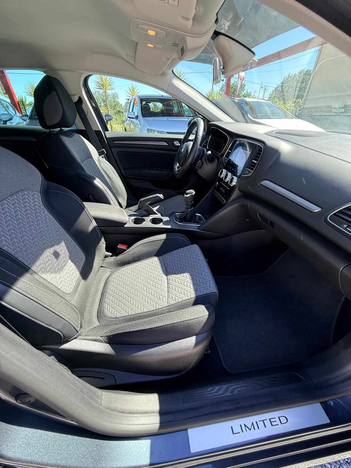 renault-megane-sport-tourer-2022-diesel-1461cc