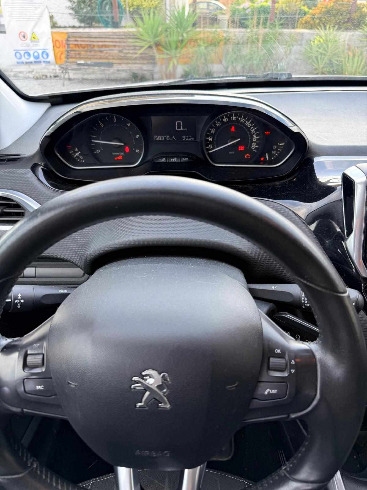 peugeot-2008-2017-diesel-1560cc