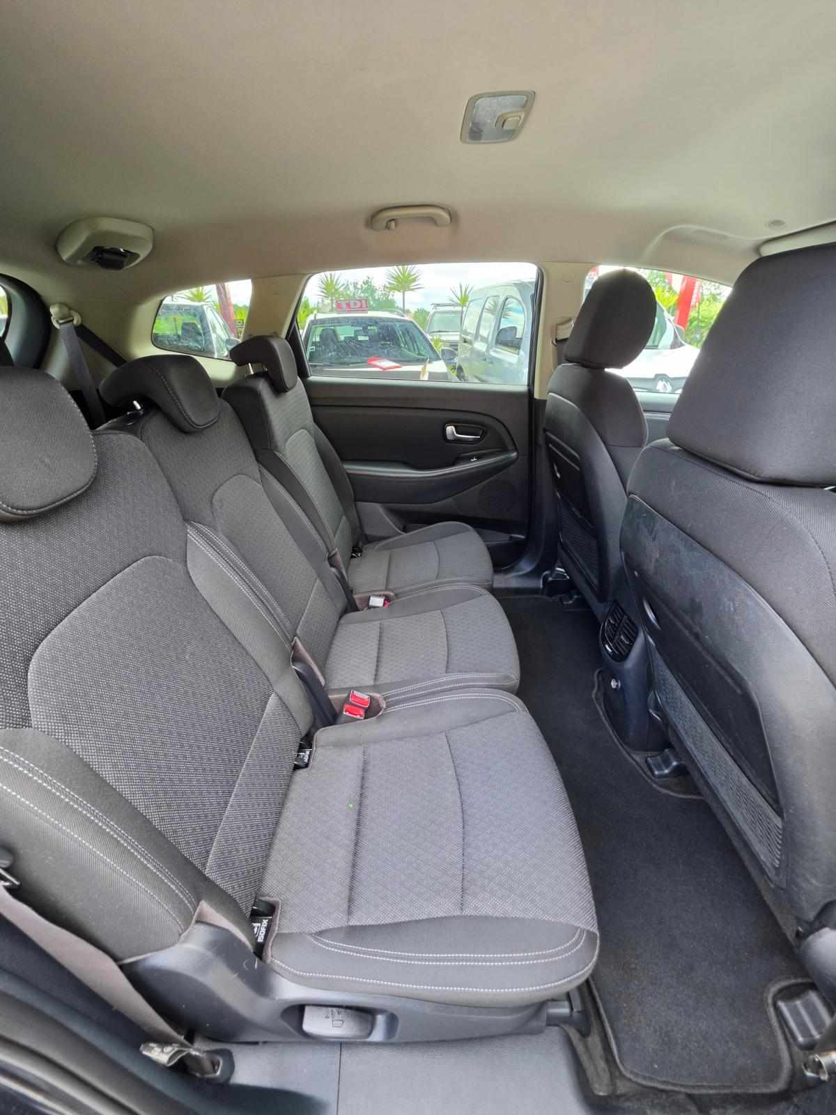 kia-carens-2017-diesel-1685cc