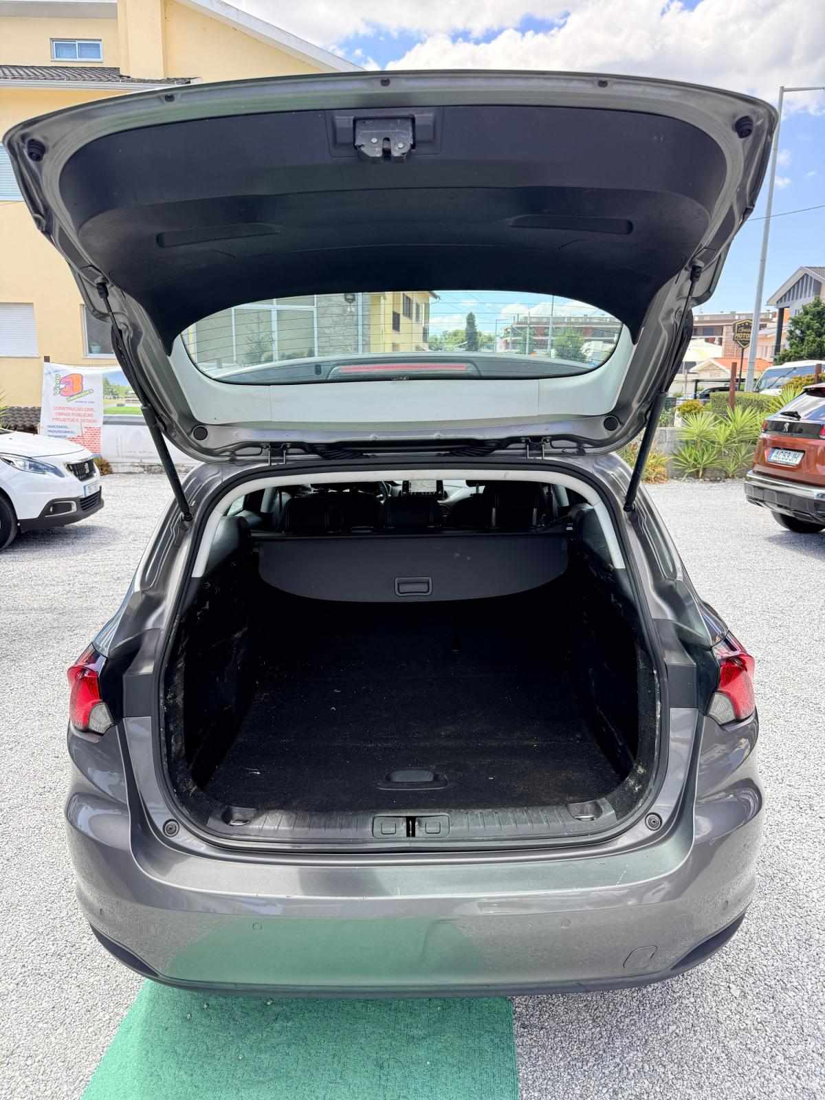 fiat-tipo-station-wagon-2018-diesel-1248cc