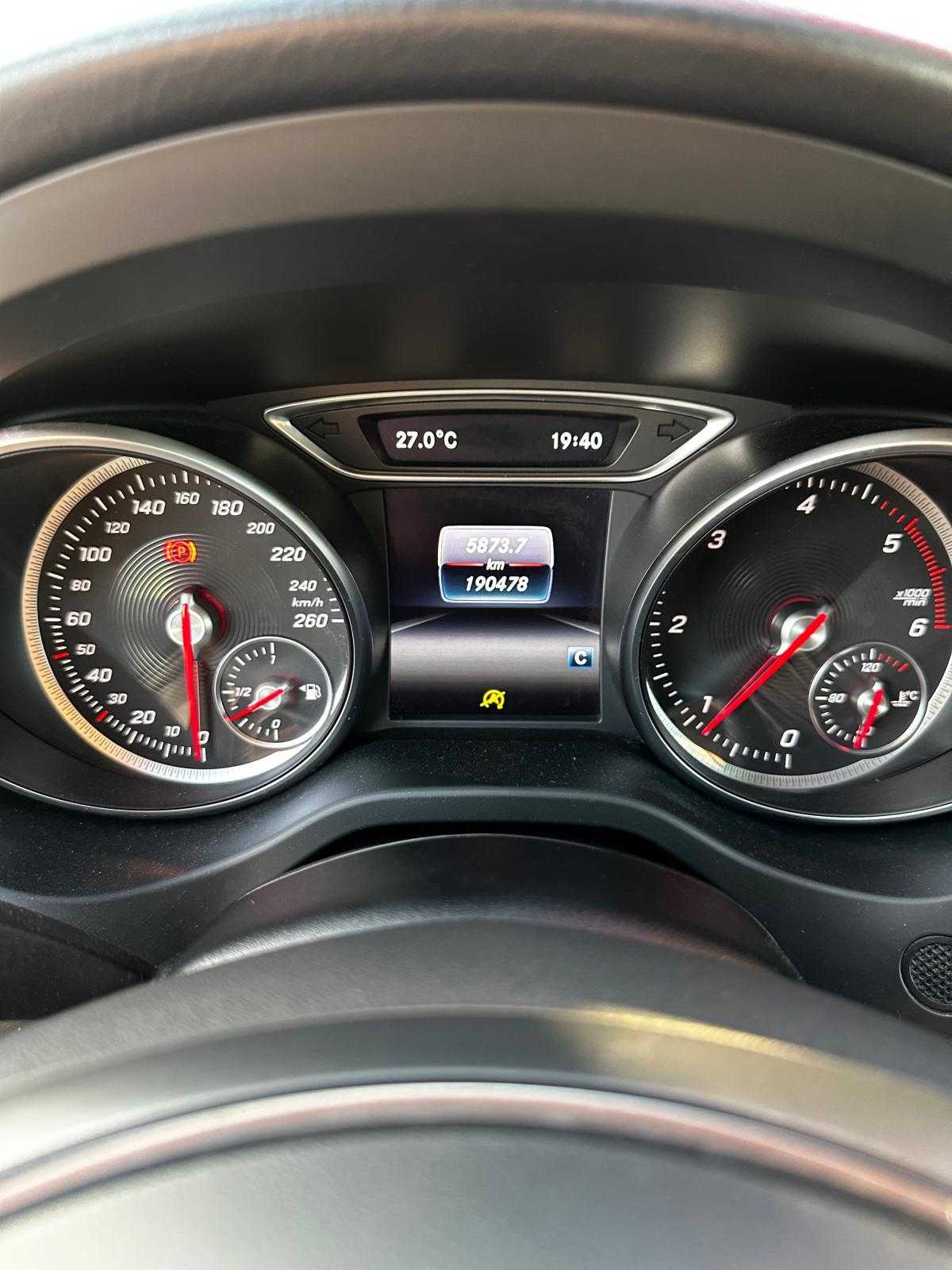 mercedes-benz-gla-2018-diesel-1461cc