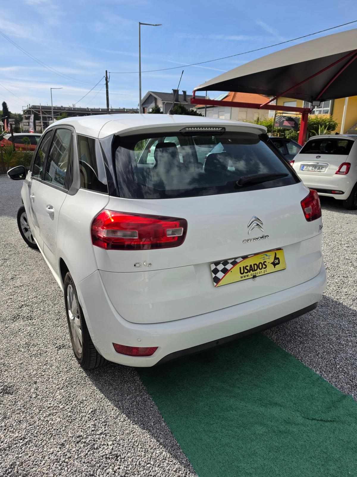 citroen-c4-picasso-2013-diesel-1560cc