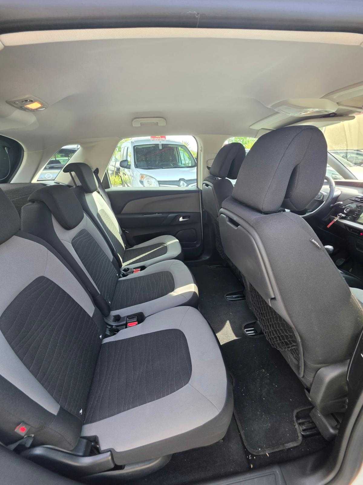 citroen-c4-picasso-2013-diesel-1560cc