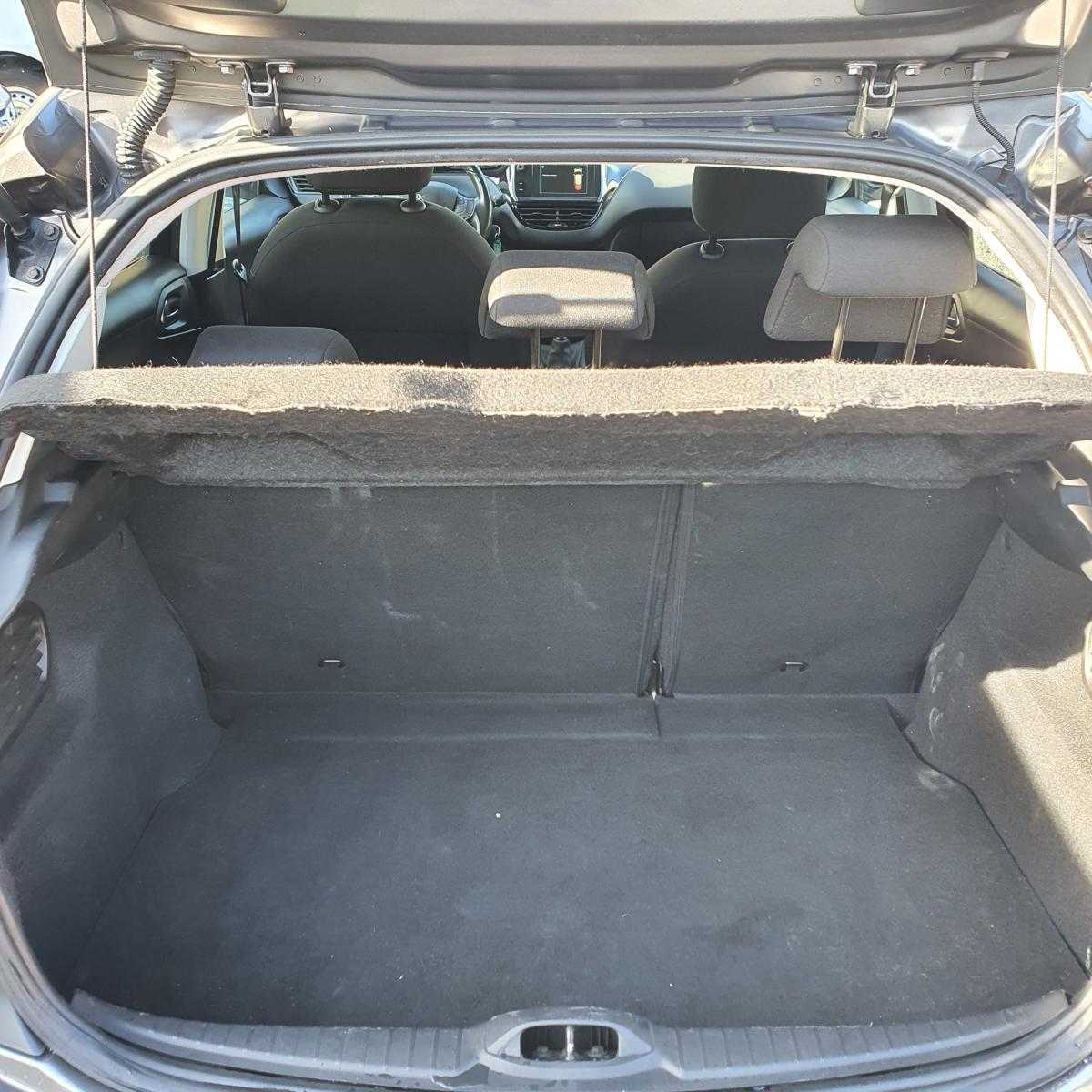 peugeot-208-2018-diesel-1499cc