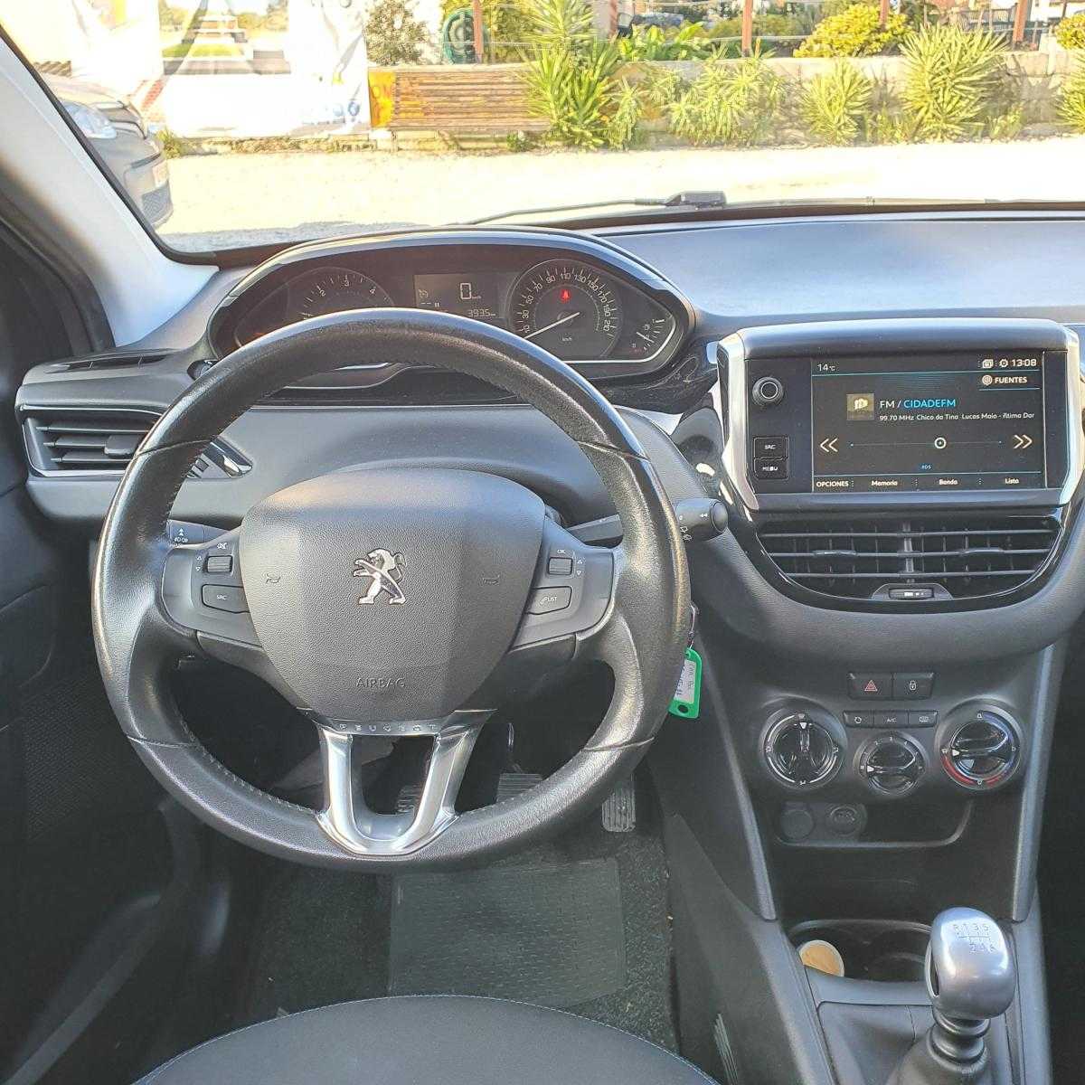 peugeot-208-2018-diesel-1499cc