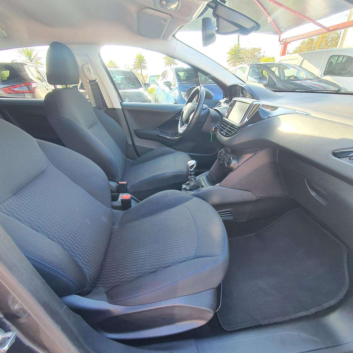 peugeot-208-2018-diesel-1499cc