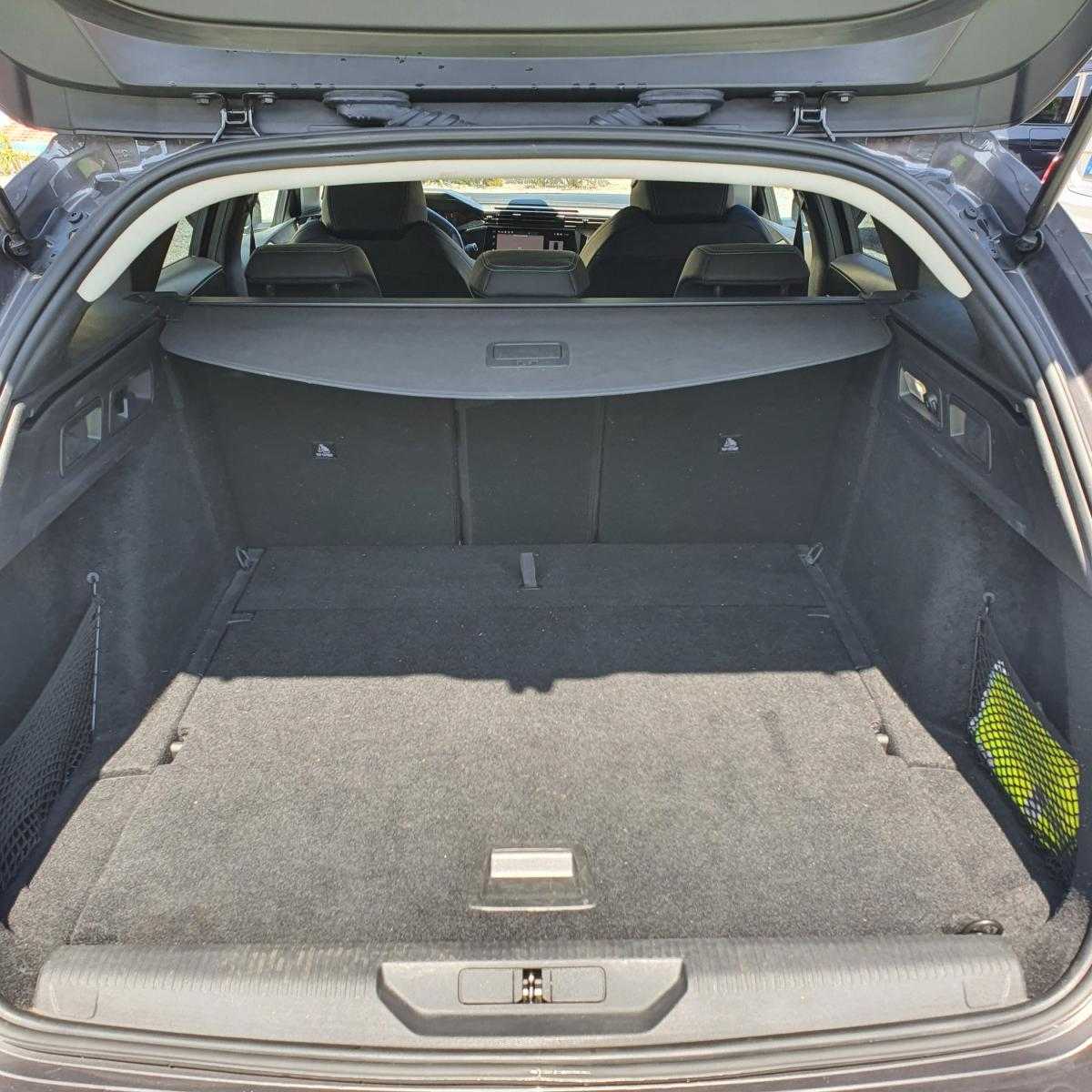 peugeot-308-sw-2022-diesel-1499cc