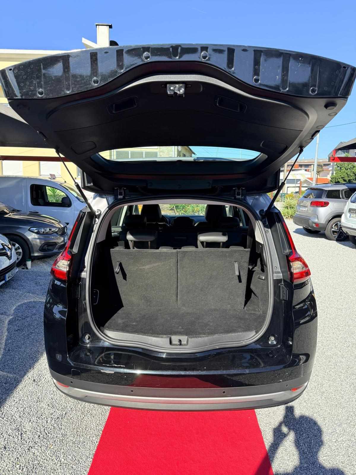 renault-grand-scenic-2018-diesel-1461cc