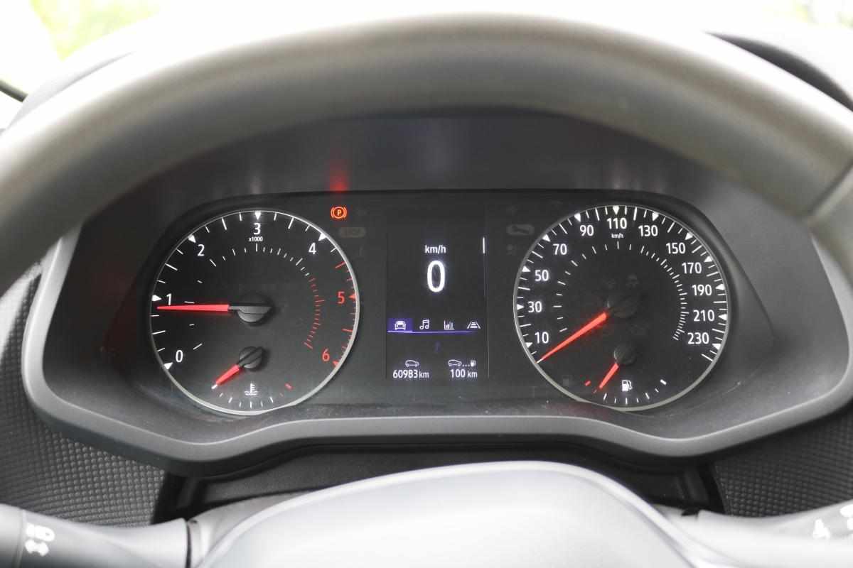 renault-trafic-2-0-131cv-2022-diesel-1997cc