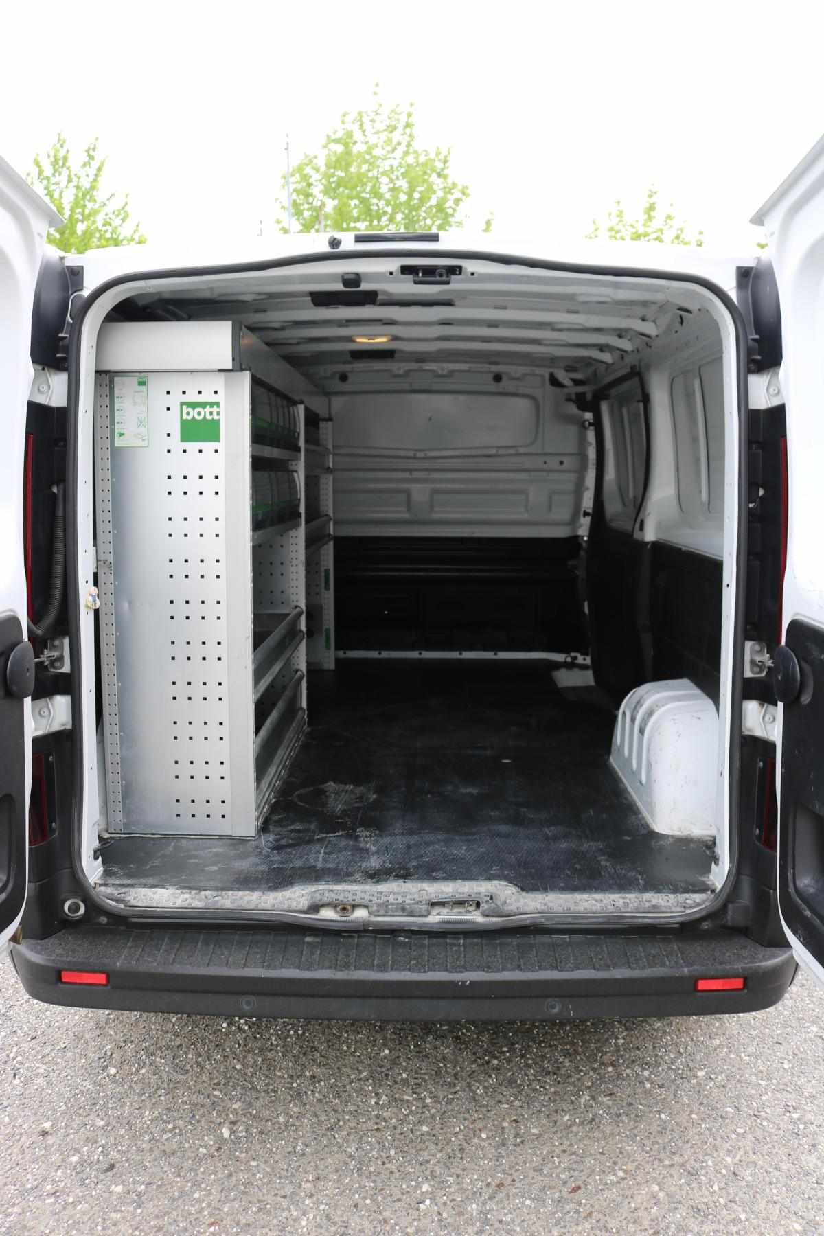 renault-trafic-2-0-131cv-2022-diesel-1997cc