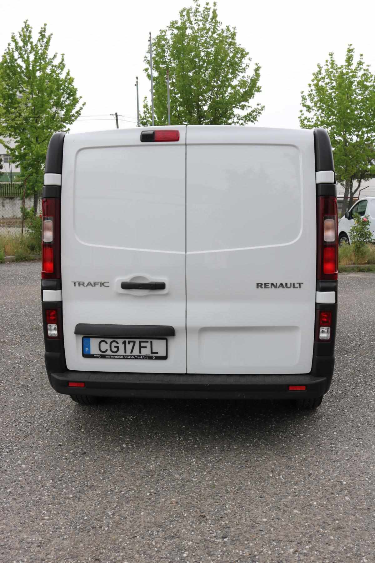 renault-trafic-2-0-131cv-2022-diesel-1997cc