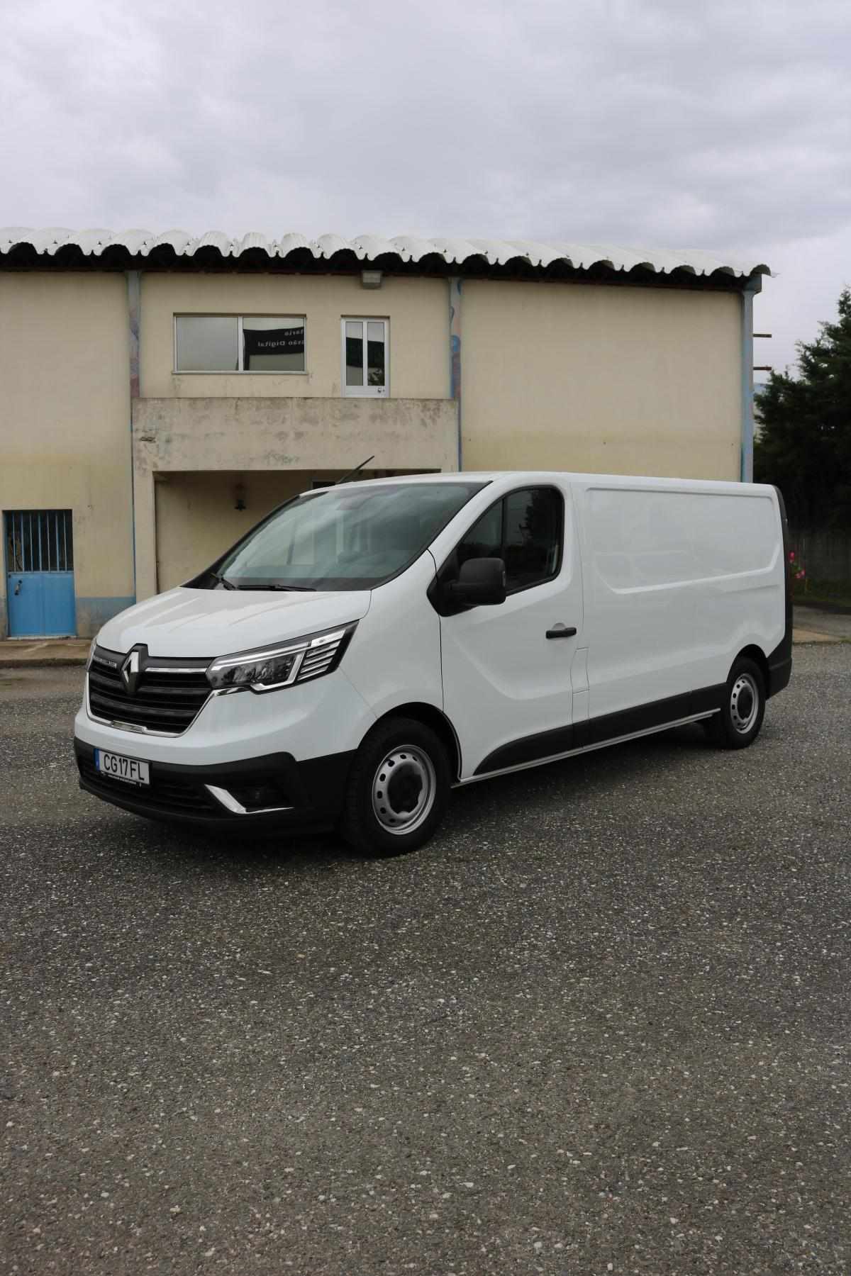 renault-trafic-2-0-131cv-2022-diesel-1997cc