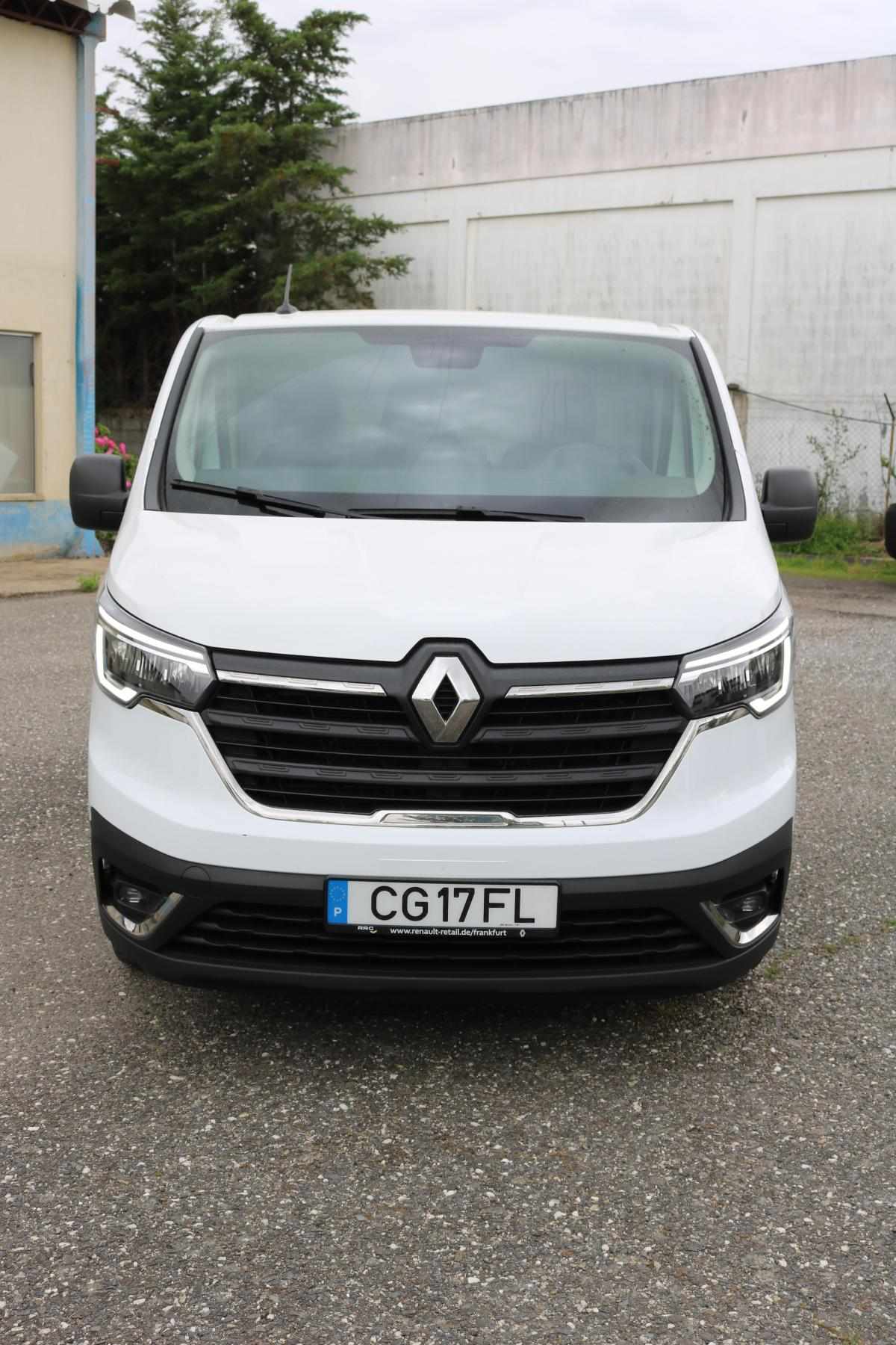 renault-trafic-2-0-131cv-2022-diesel-1997cc