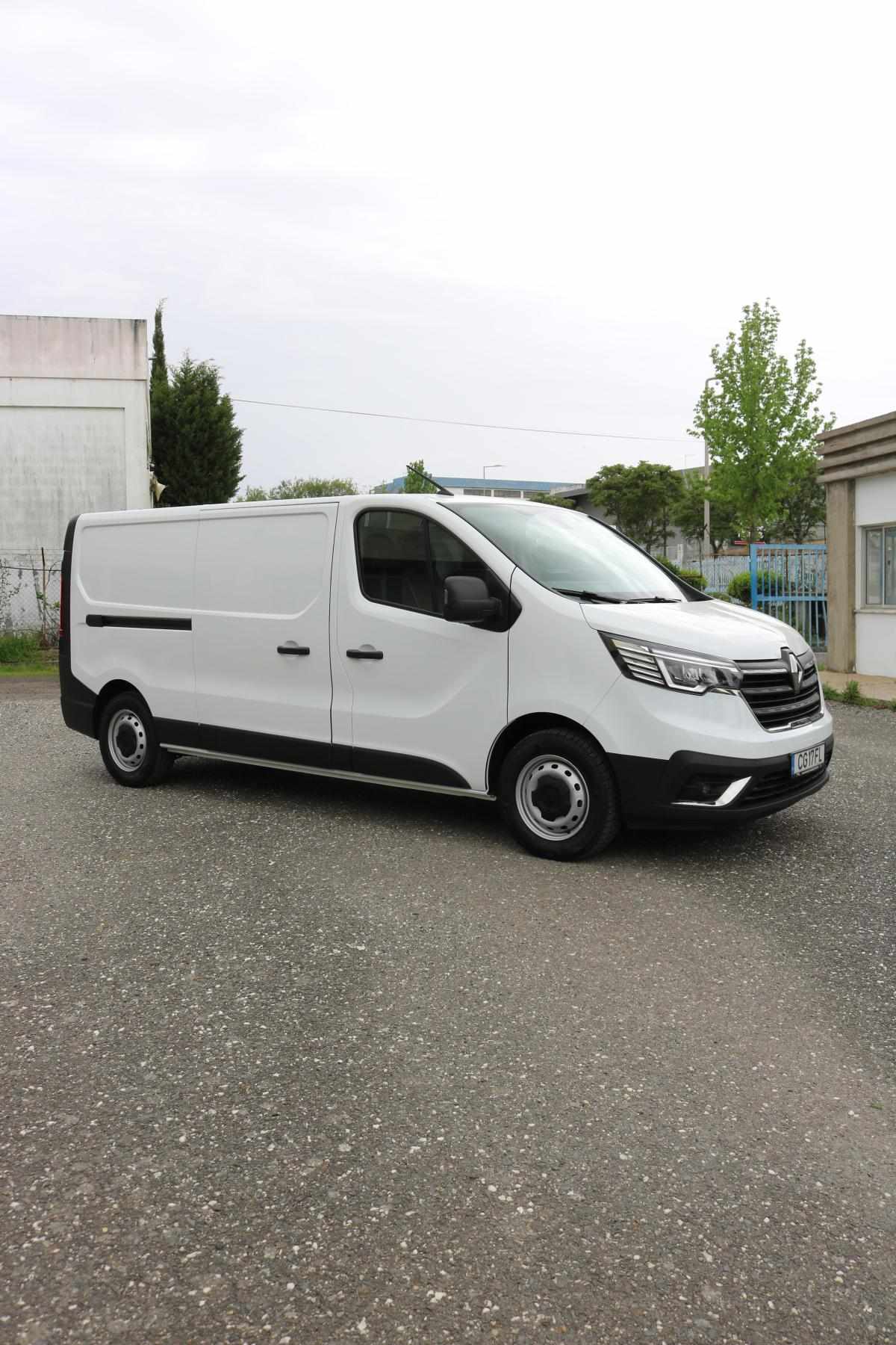 renault-trafic-2-0-131cv-2022-diesel-1997cc