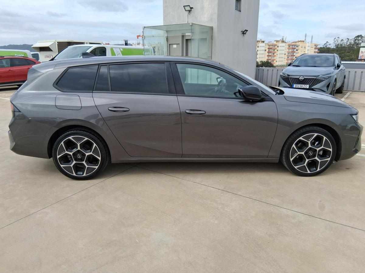 opel-astra-1-5-2023-diesel-1499cc