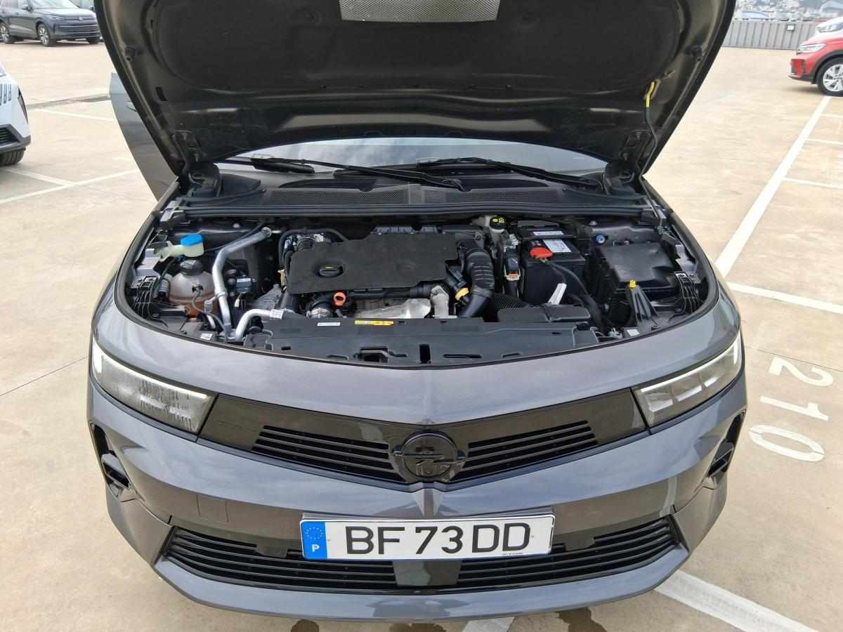 opel-astra-1-5-2023-diesel-1499cc