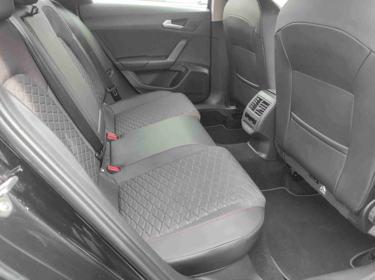 seat-leon-e-hybrid-2023-gasolina-1395cc