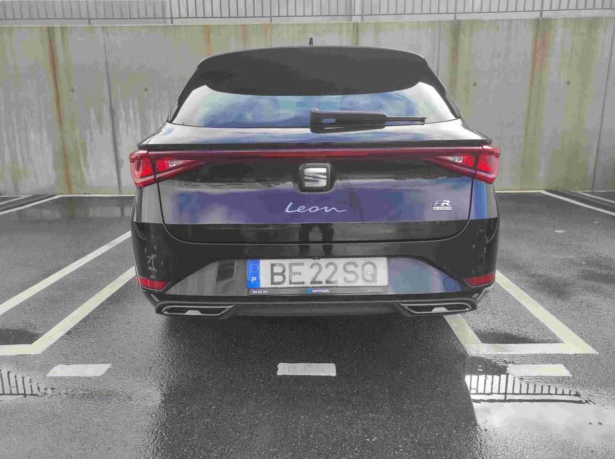 seat-leon-e-hybrid-2023-gasolina-1395cc