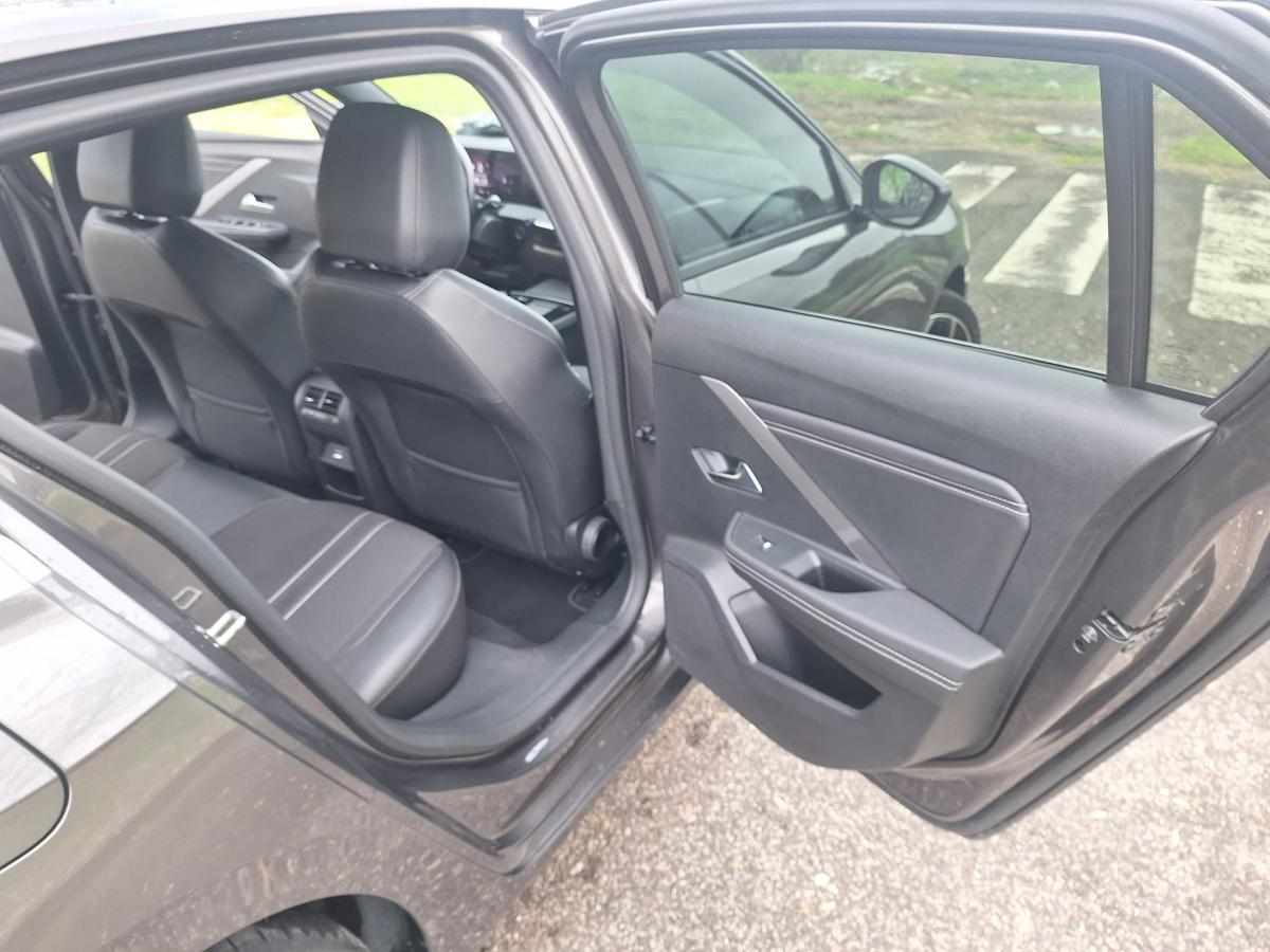 opel-astra-1-5-2023-diesel-1499cc