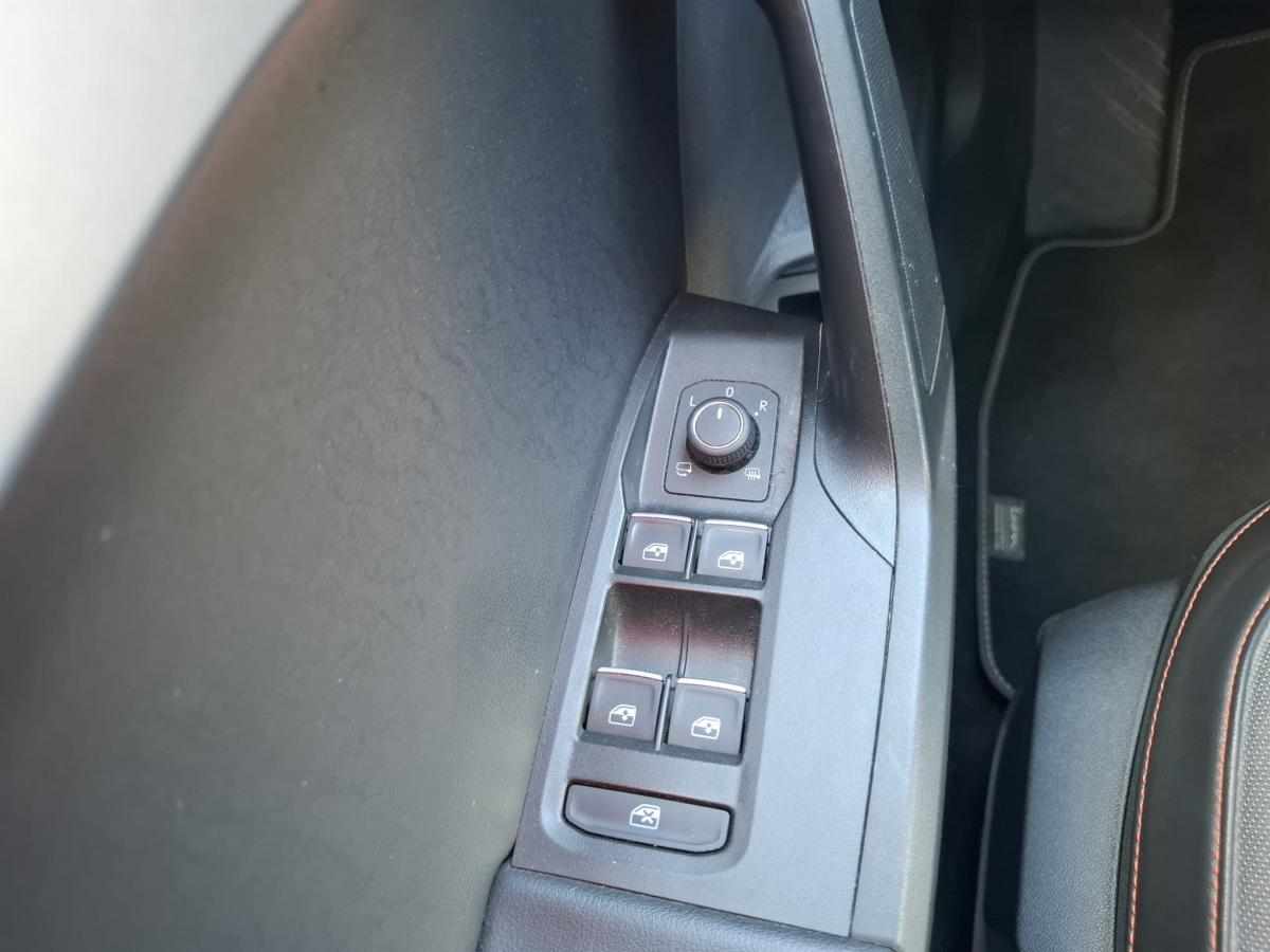 seat-leon-e-hybrid-2023-gasolina-1395cc