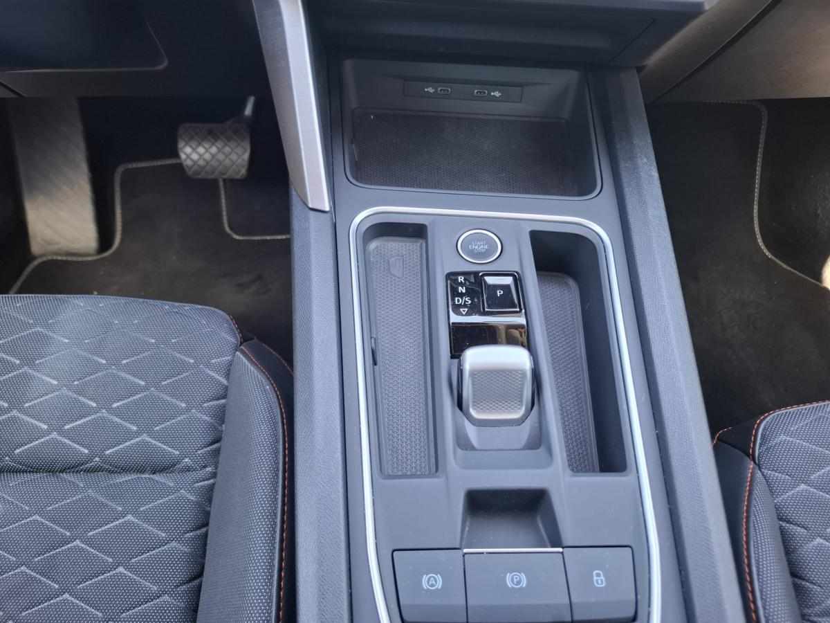 seat-leon-e-hybrid-2023-gasolina-1395cc